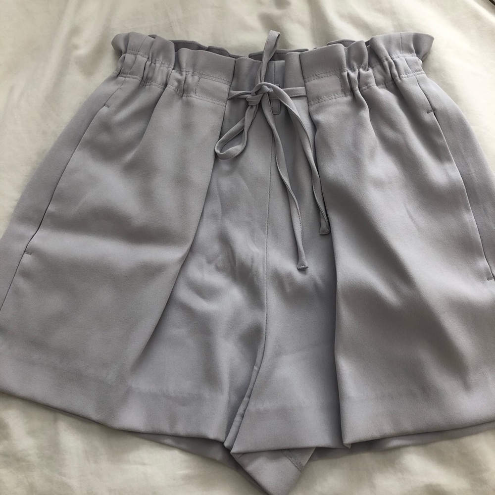 Aritzia Babaton Paper Bag Shorts
